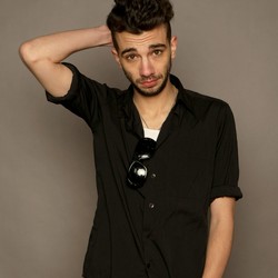 Jay+Baruchel-2.jpg