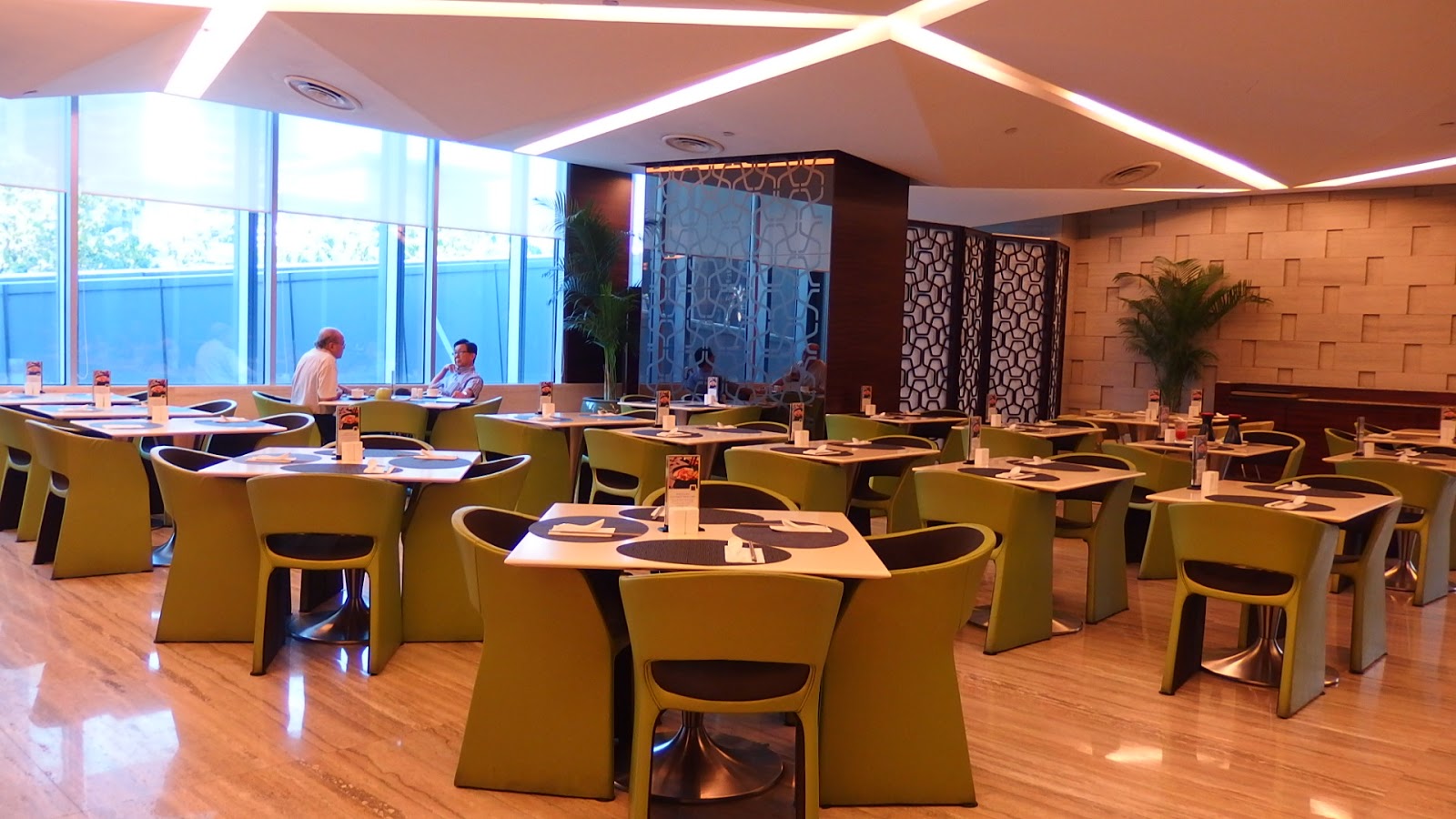 SuMMeR LoVes To Eat! Singapore Food Blog Chatterbox (333 Orchard Road