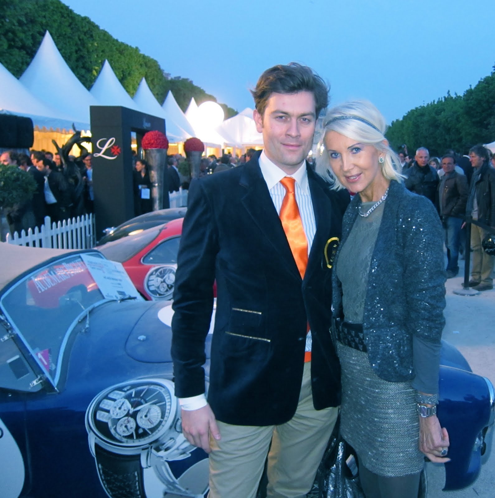 INTERNATIONAL LUXURY CONSULTING TOUR AUTO 2O11 OPTIC 2OOO ANNE De