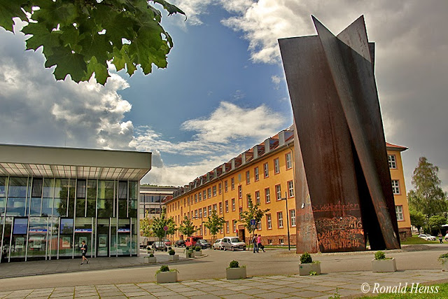 Universität des Saarlandes Saarbrücken - Torque Richard Serra