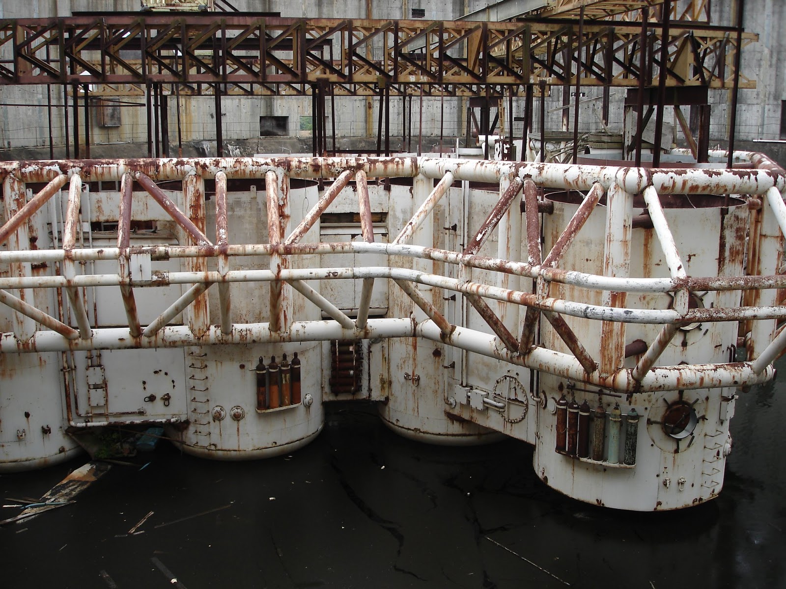 Deserted Places The abandoned movie set of Cameron's 'The Abyss'