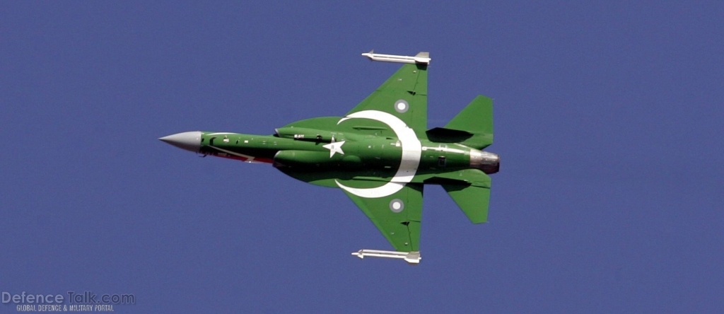 Armée Pakistanaise Pakistan+Air+Force+flag+%25281%2529