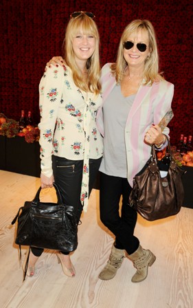 ... julia restoin roitfeld cari...