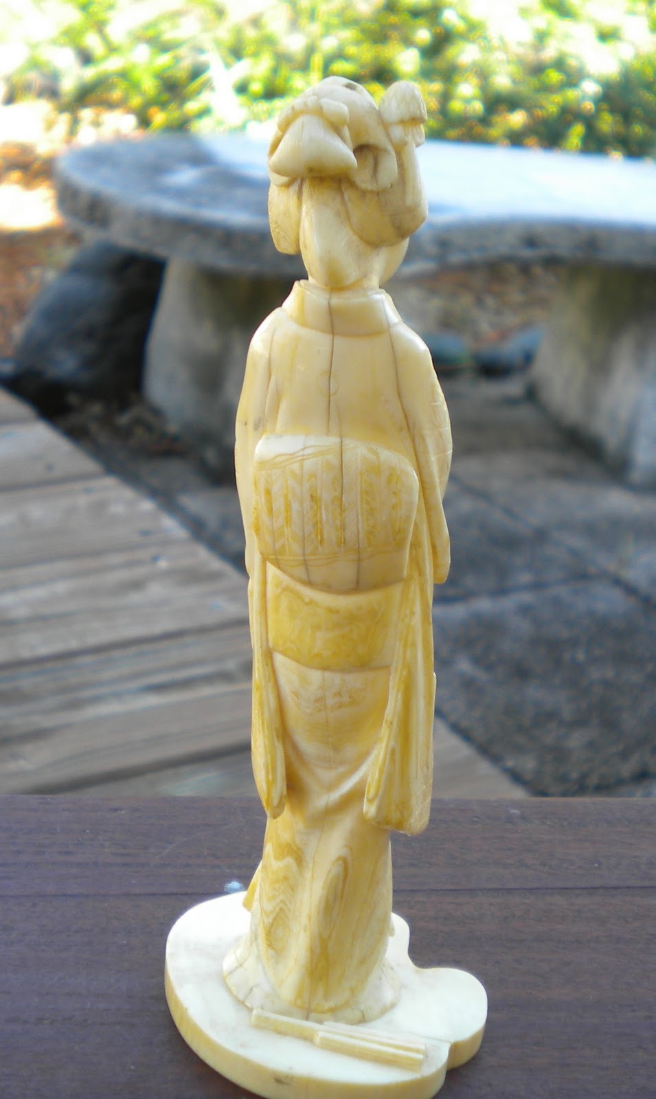 Nippon Netsuke Antiques Ivory Geisha