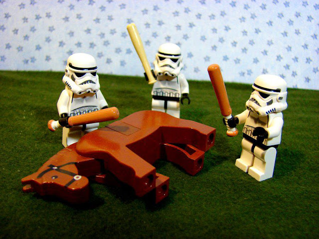 Star+Wars_Legos_Pokey_baseball+bats.jpg