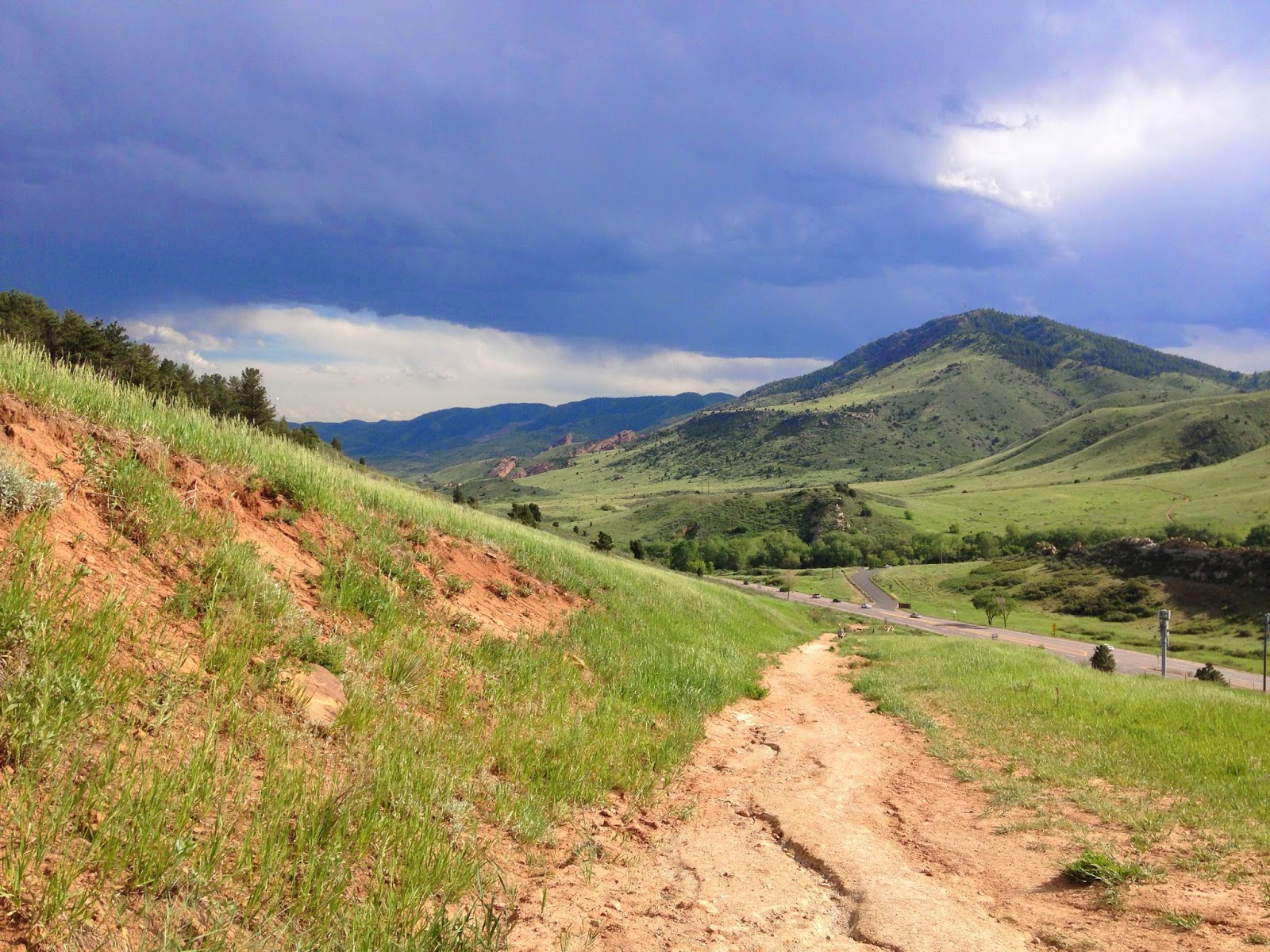 Go Hike Colorado Dakota Ridge Hogback, MatthewsWinters Park