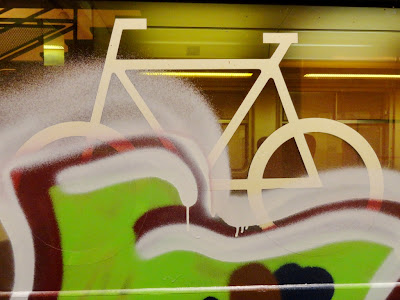 train graff