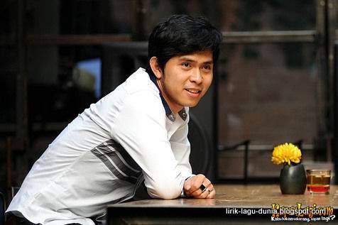 Lirik Lagu Cakra Khan - Kau Memilih Dia | Lirik Lagu Dunia