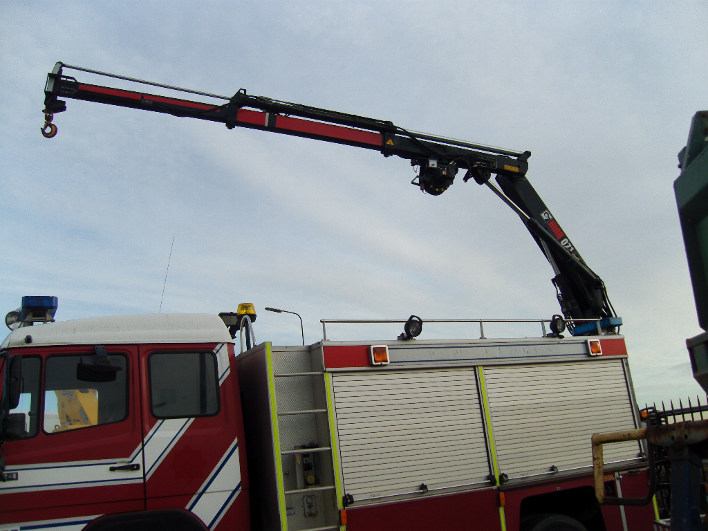 Hiab 0712 with Hydraulic Winch , Remote control ,Top of the range