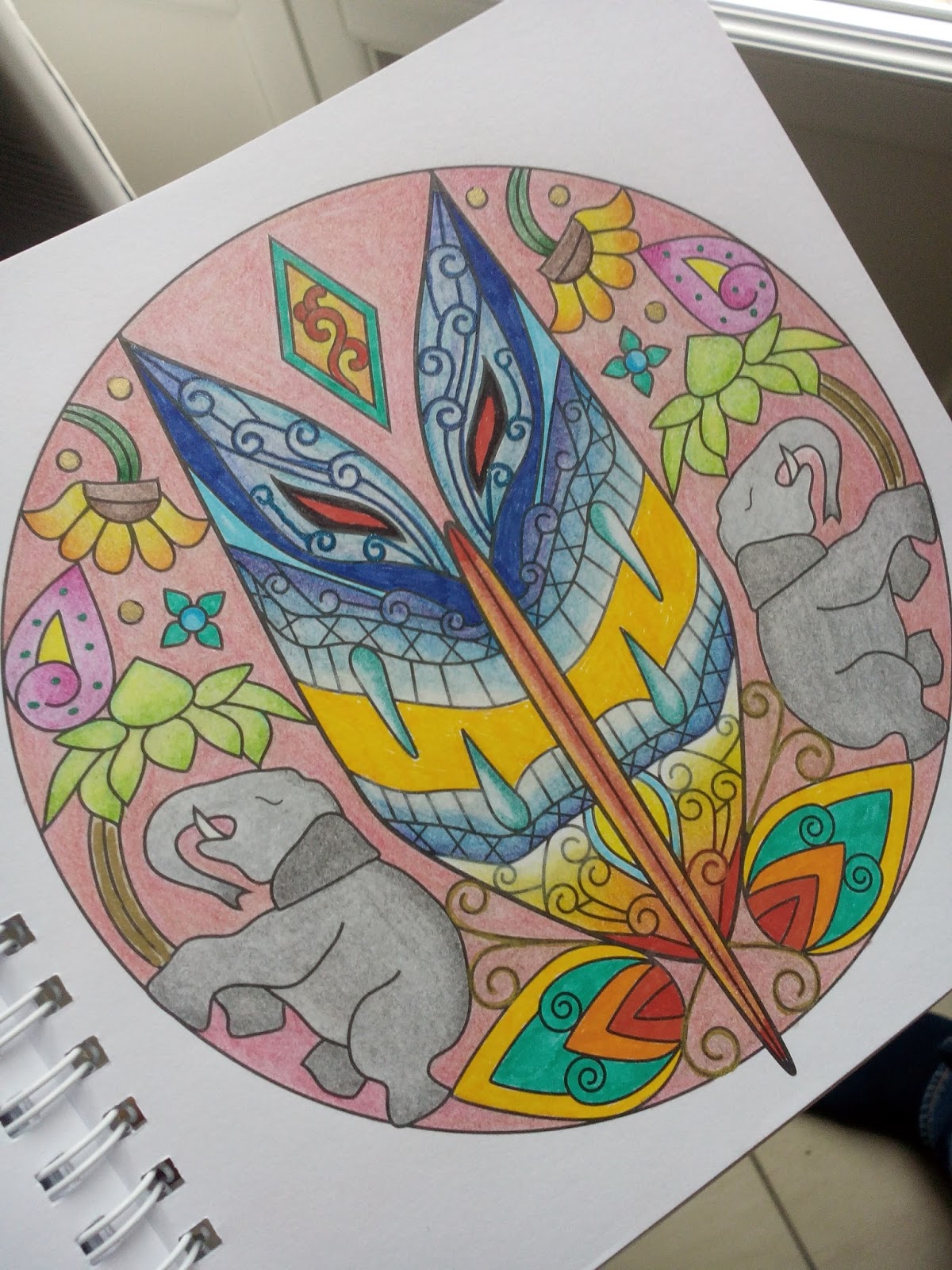 Sous le feuillage Chronique coloriage anti stress Masques Sous le feuillage Chronique coloriage anti stress Masques mandalas colorier ⥠⥠â¥
