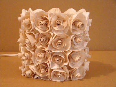 صنع فيوز أو أباجورة بالورود  روعة من البلاستيك الصور بالمراحل  Lumin+rosas+%252812%2529