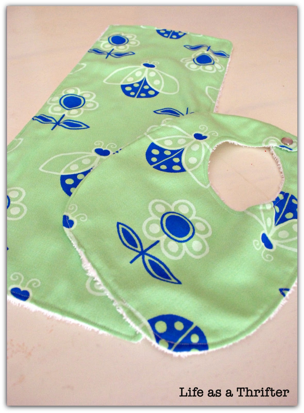 Life as a Thrifter Bib/Burp Cloth Tutorial