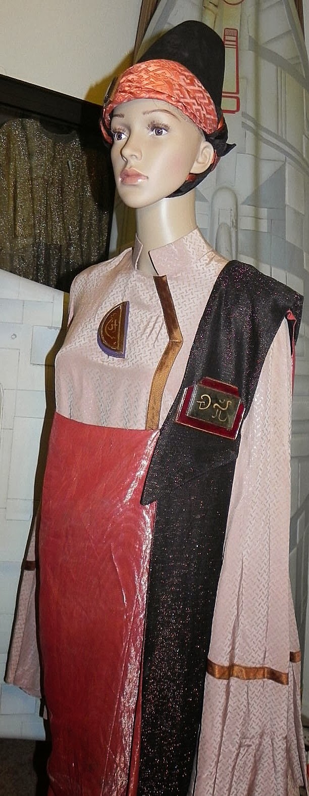 Star Trek Prop, Costume & Auction Authority Vulcan Priestess Robes