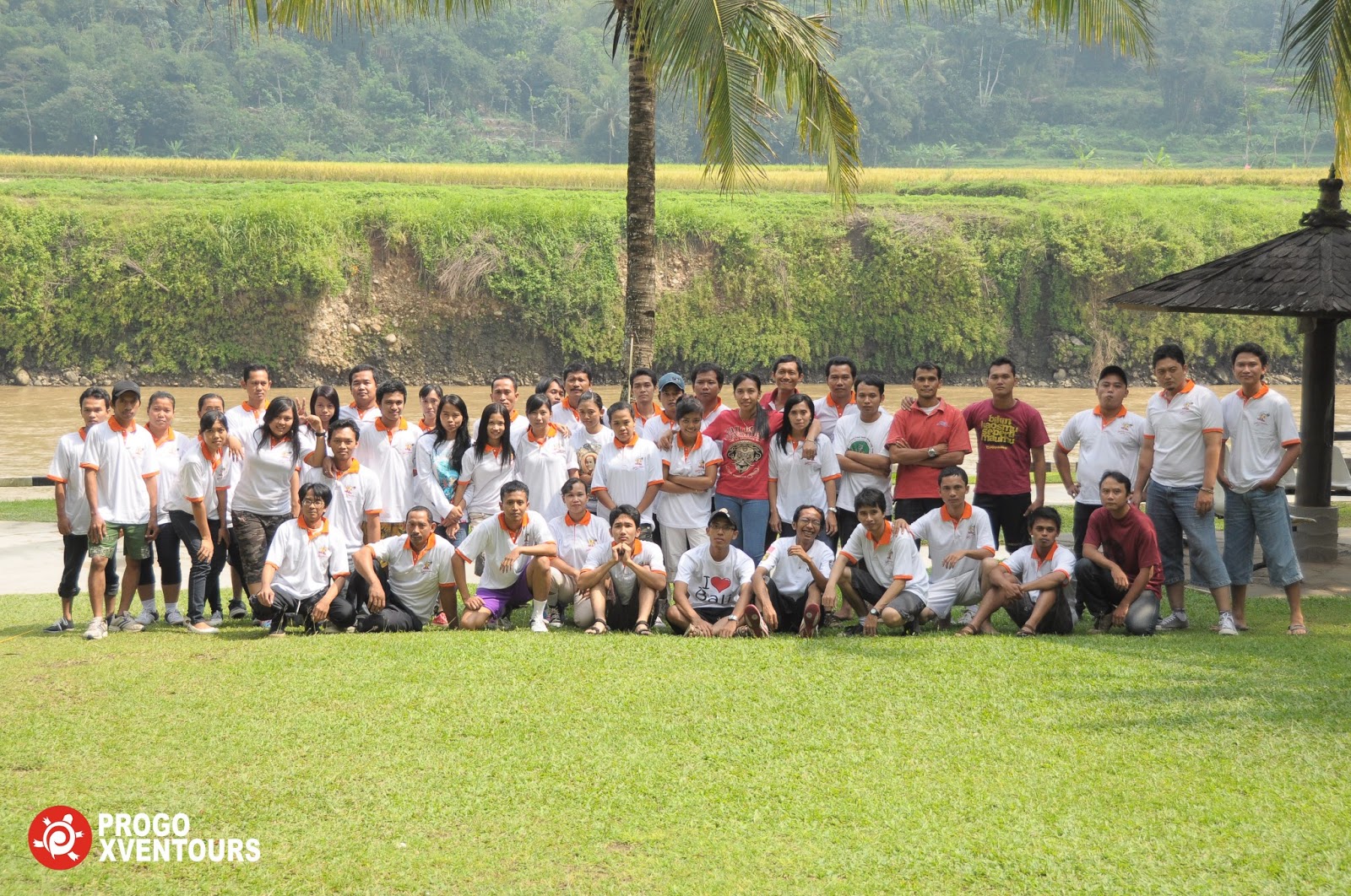 Keluarga Kecilku Outbond Rafting And Family Day Pt Chakra Naga Furniture