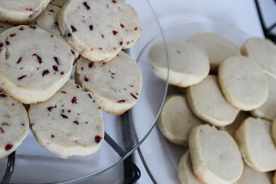 anglesbyangela easy adorable cranberry shortbread cookies for the christmas holidays