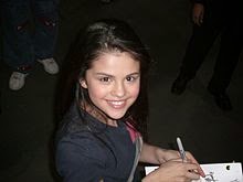 selena gomez rencontre ses fans