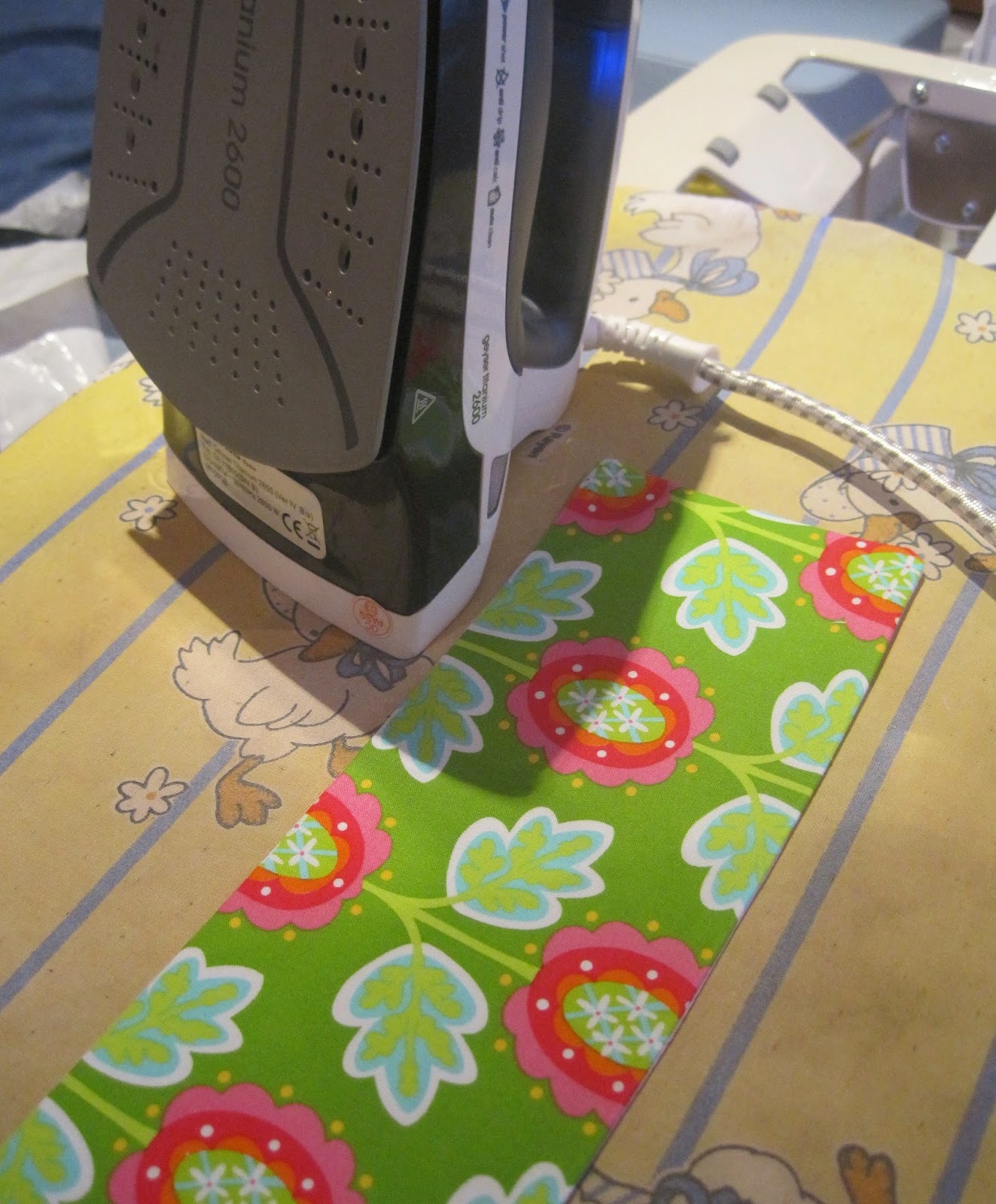 Silvia´s CRAFTS Fabric Toilet Paper Holder