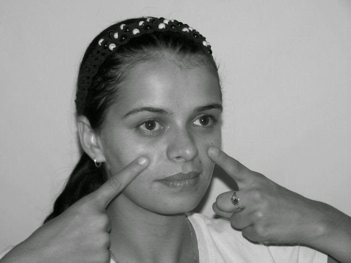 Ways To Make Cheeks Firmer And How To Apply Face Yoga Exercises Curing