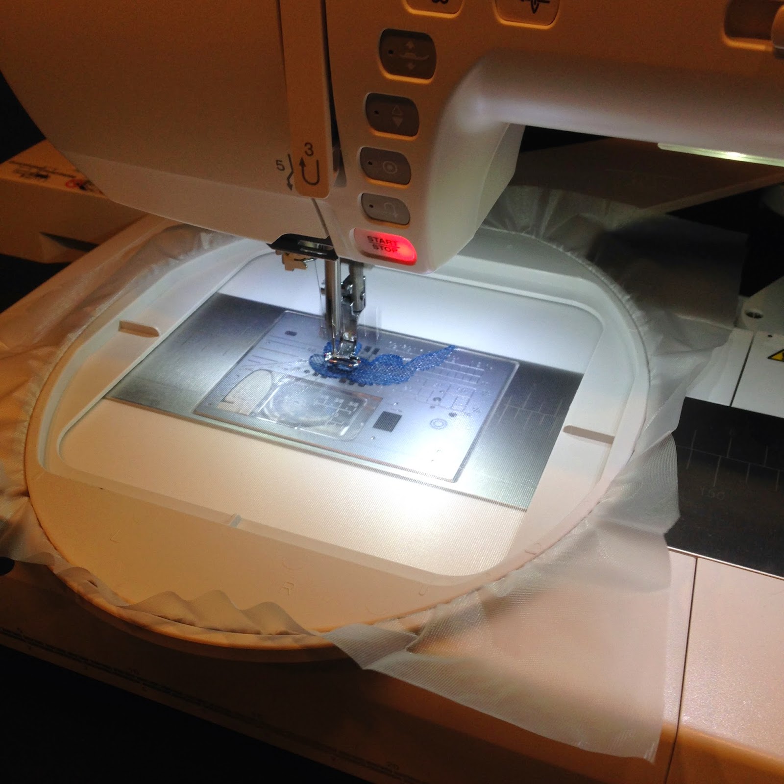 free motion quilting | Leah Day