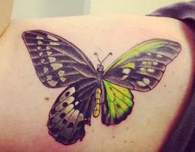 Featured image of post Tatuagem De Borboleta Masculina Assim como as borboletas a mulher floresce e de menina se os desenhos de tatuagens de drag o s o culturais no oriente