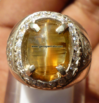 Batu Permata Opal Cat Eye - Cincin Berkualitas - Opal Mewah