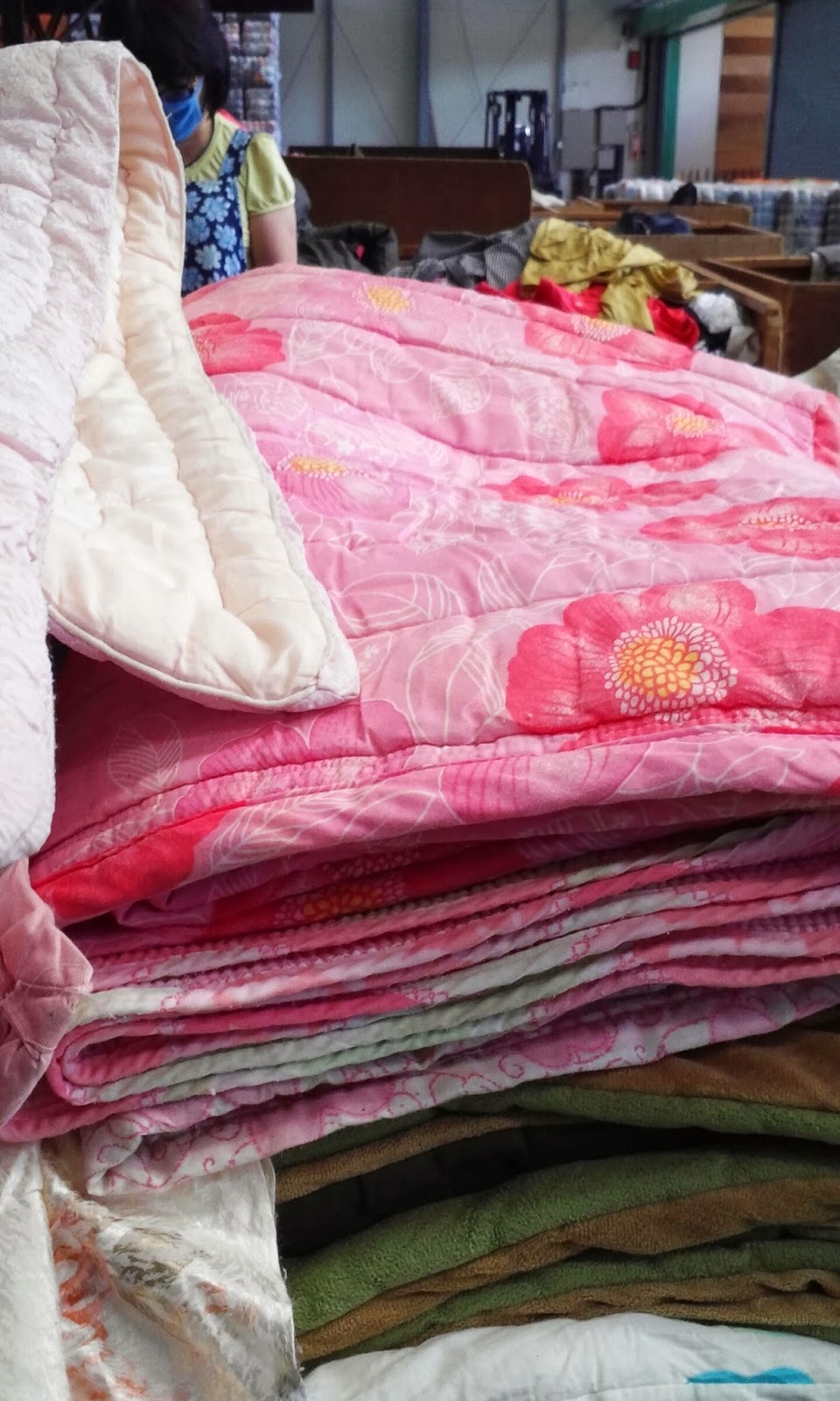 USED CLOTHES / USED SHOES / DUNPING various products EXPORT Data Blog