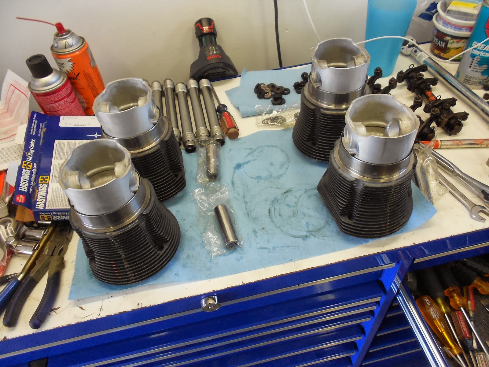 The Bug Boys Installing pistons and cylinders in an air cooled bug and