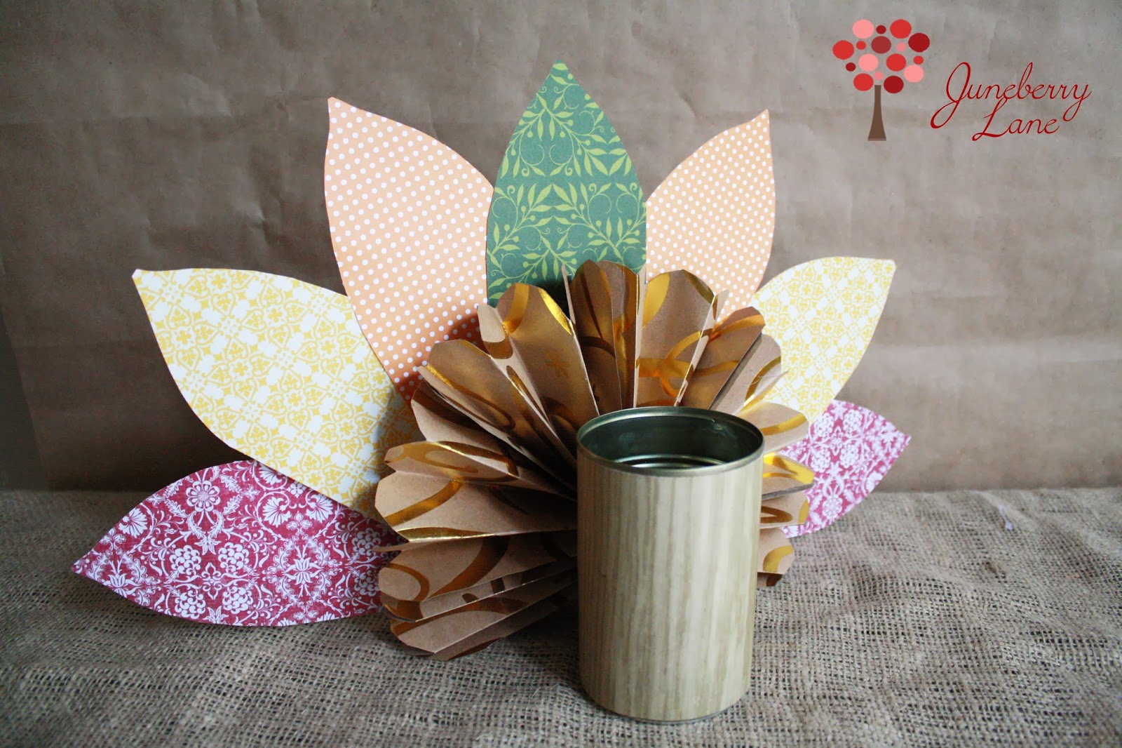 Juneberry Lane DIY Turkey Snack Tins!