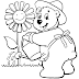   Desenho de Urso Cuidando e Regando Flores