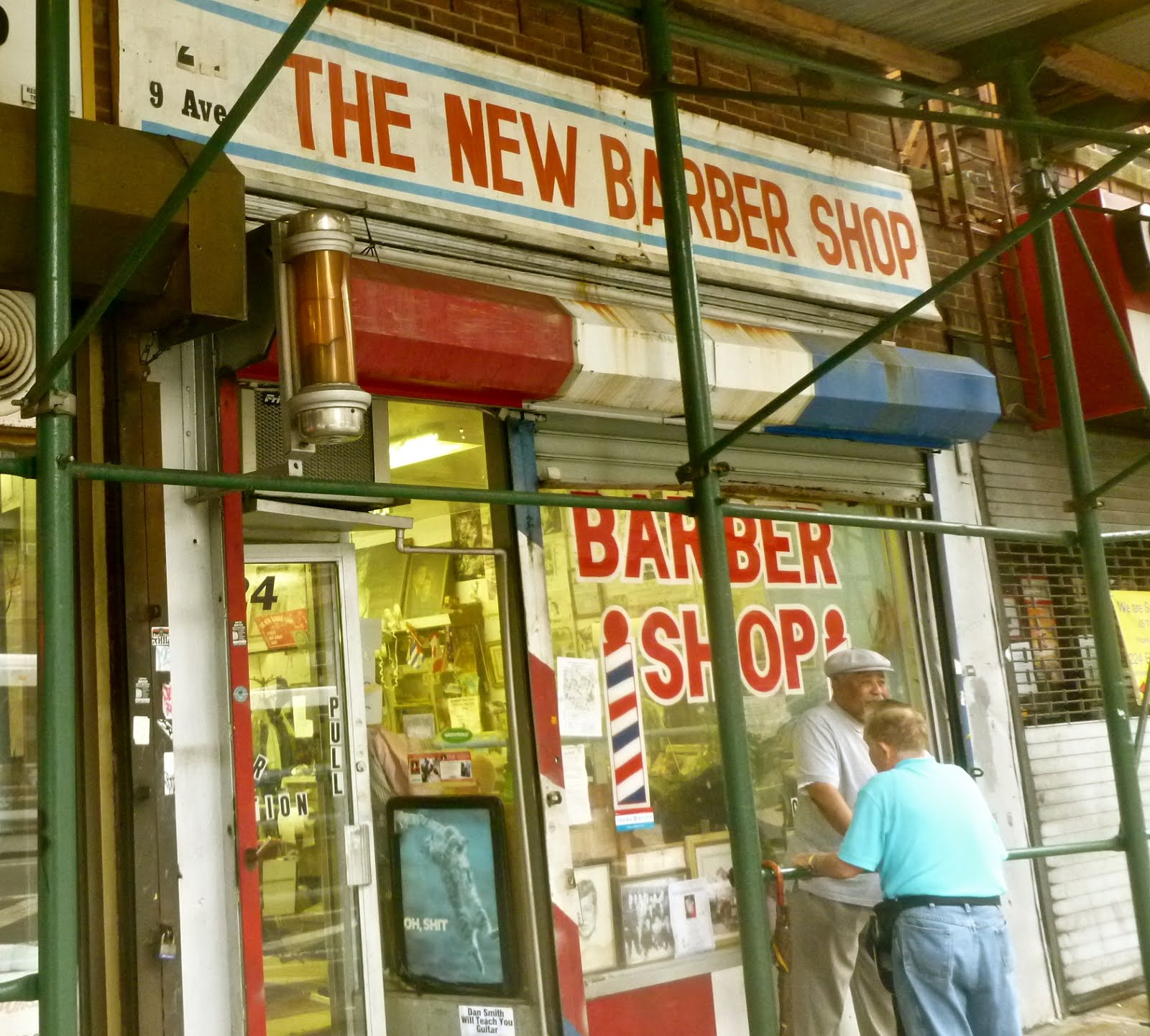 Jeremiahs Vanishing New York: New Barber Shop