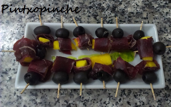 MENÚ DE NAVIDAD: ROLLO DE CECINA CON MANGO Y ACEITE DE CEBOLLINO SIN GLUTEN