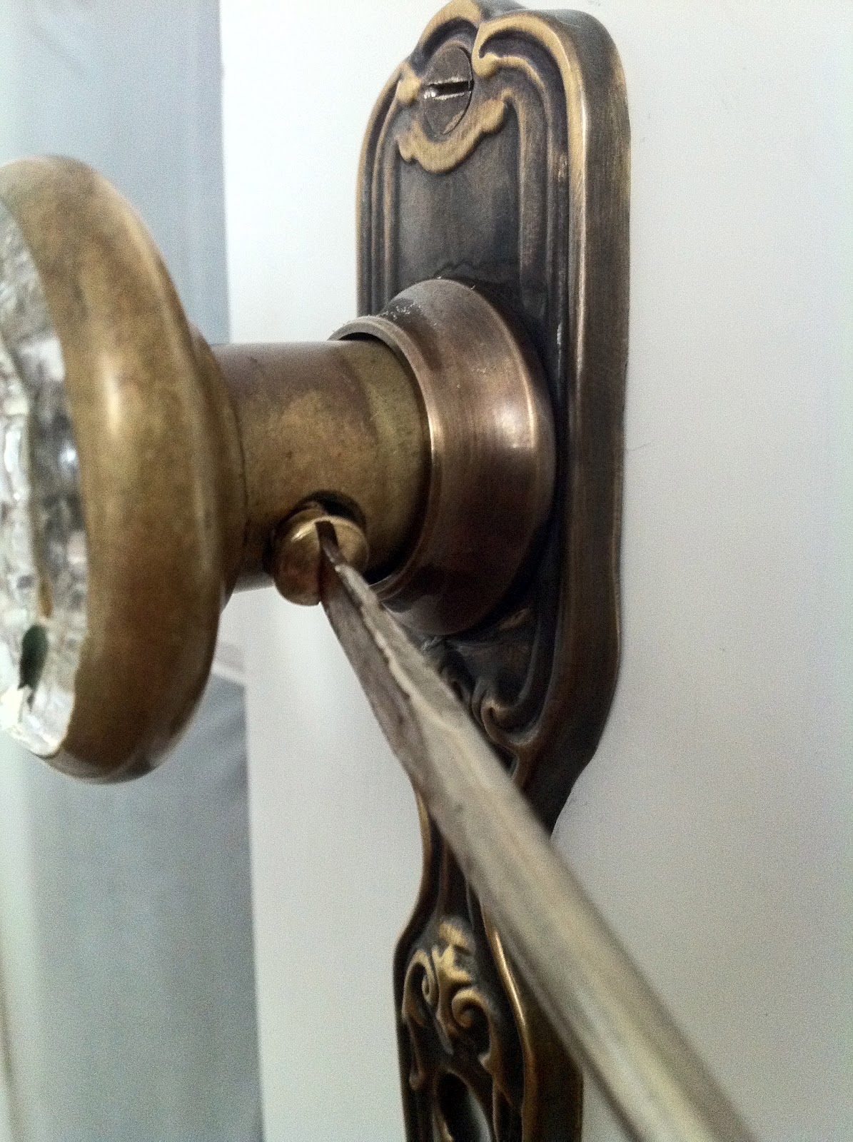 My Fifties Kitchen Redo HOW TO INSTALL AN ANTIQUE DOOR KNOB
