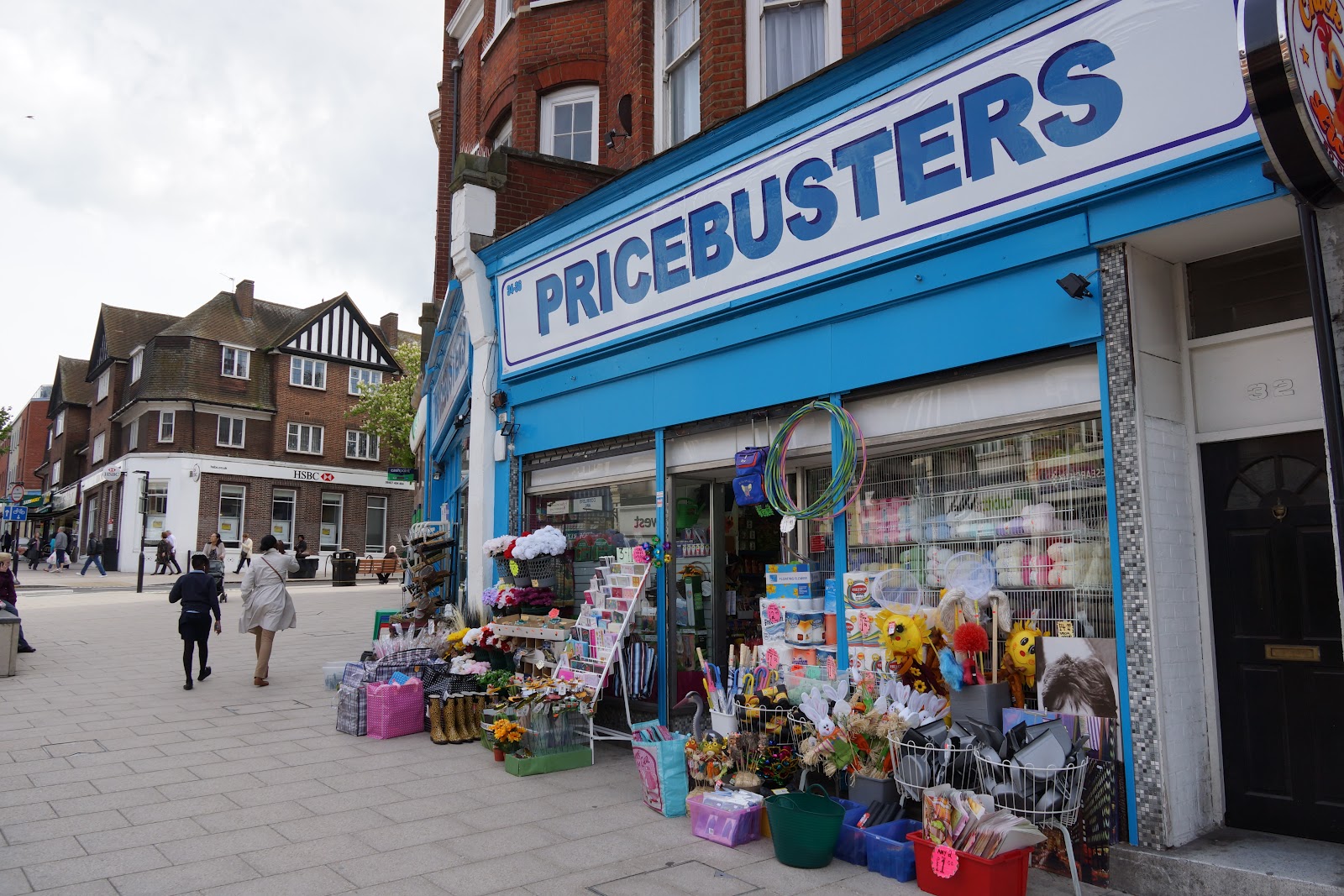 DAILY LIFE IN WALLINGTON, SURREY, ENGLAND