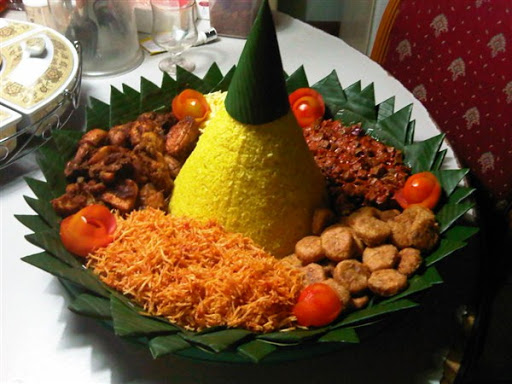 Model Nasi Tumpeng Hias Untuk Agustusan Terbaru 2017/2018 Model Nasi Tumpeng Hias Untuk Agustusan Terbaru 2017/2018