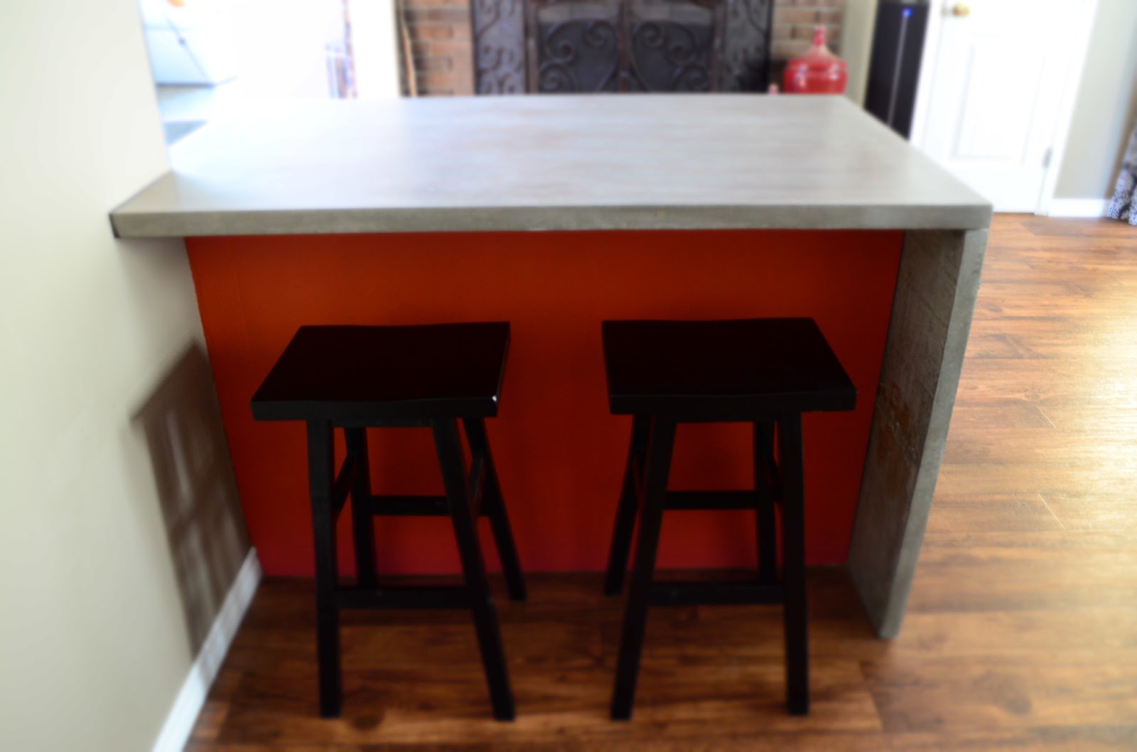 MODE CONCRETE Modern Contemporary Concrete Kitchen with Waterfall