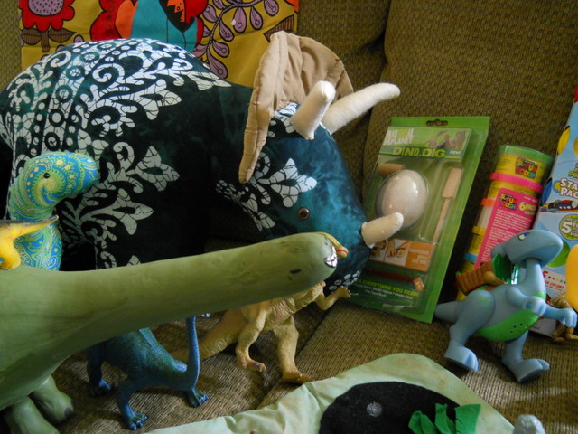Dino-Mite Swap Helena Puck Jewelry
