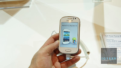 Samsung Galaxy Frame Hands-On via iGyaan