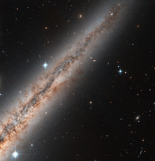 Спиральная галактика NGC 891в созвездии Андромеда