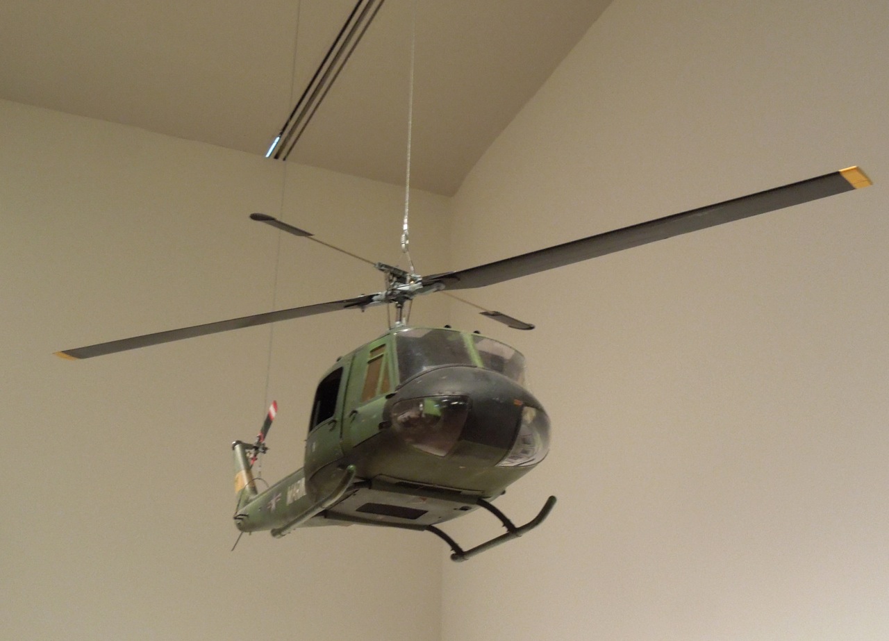 Hollywood Movie Costumes and Props Full Metal Jacket helicopter model