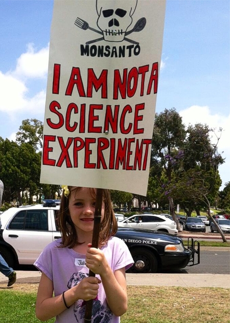 MINUTO A MINUTO: El planeta desafía a Monsanto No+soy+un+experimento+cientifico+2