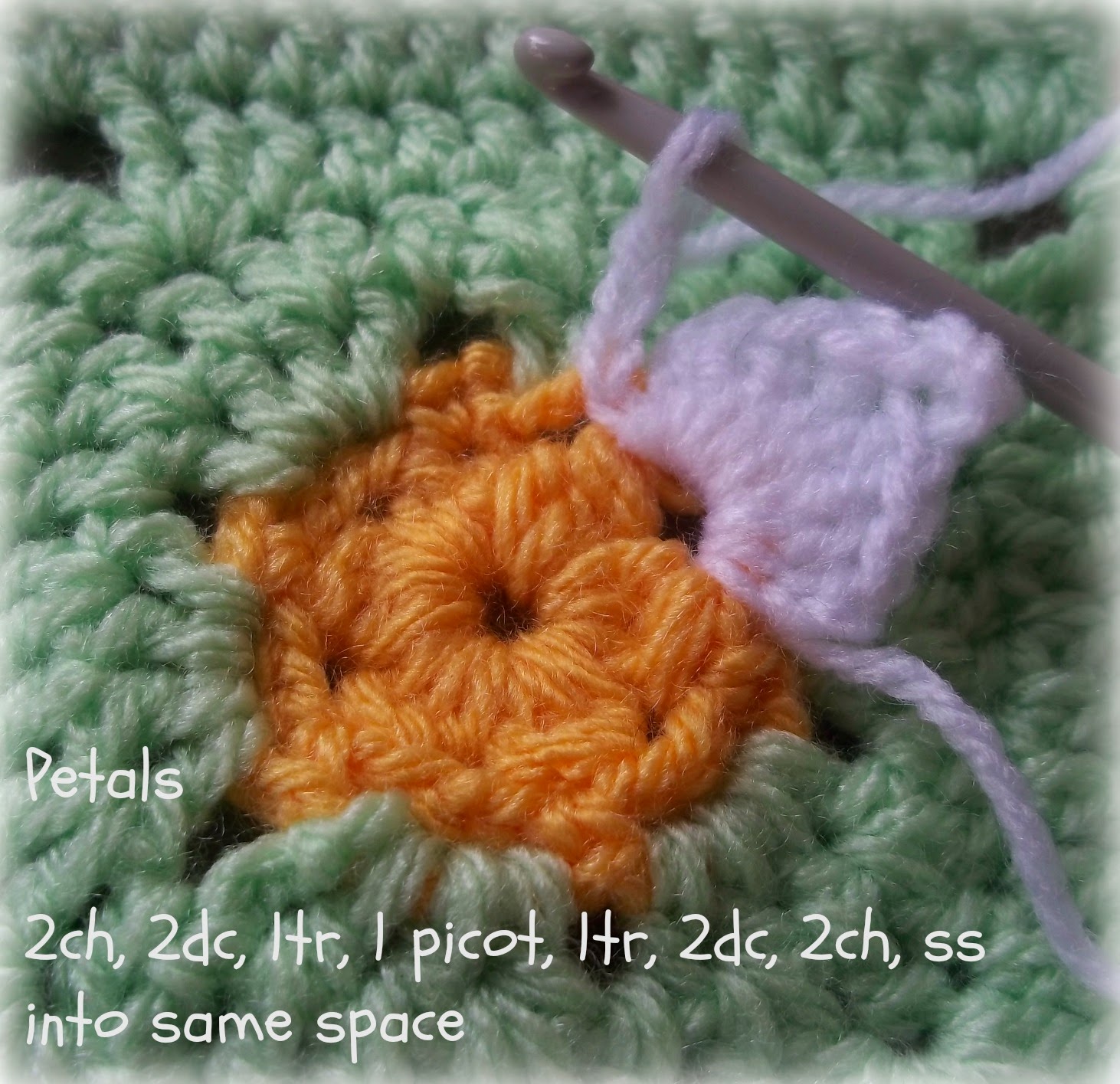 flower crochet square