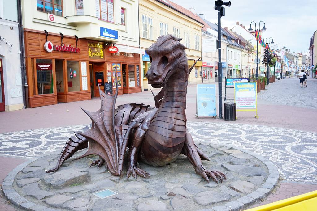 Here Be Dragons Amazing Statues and Sculptures of Dragons Around the