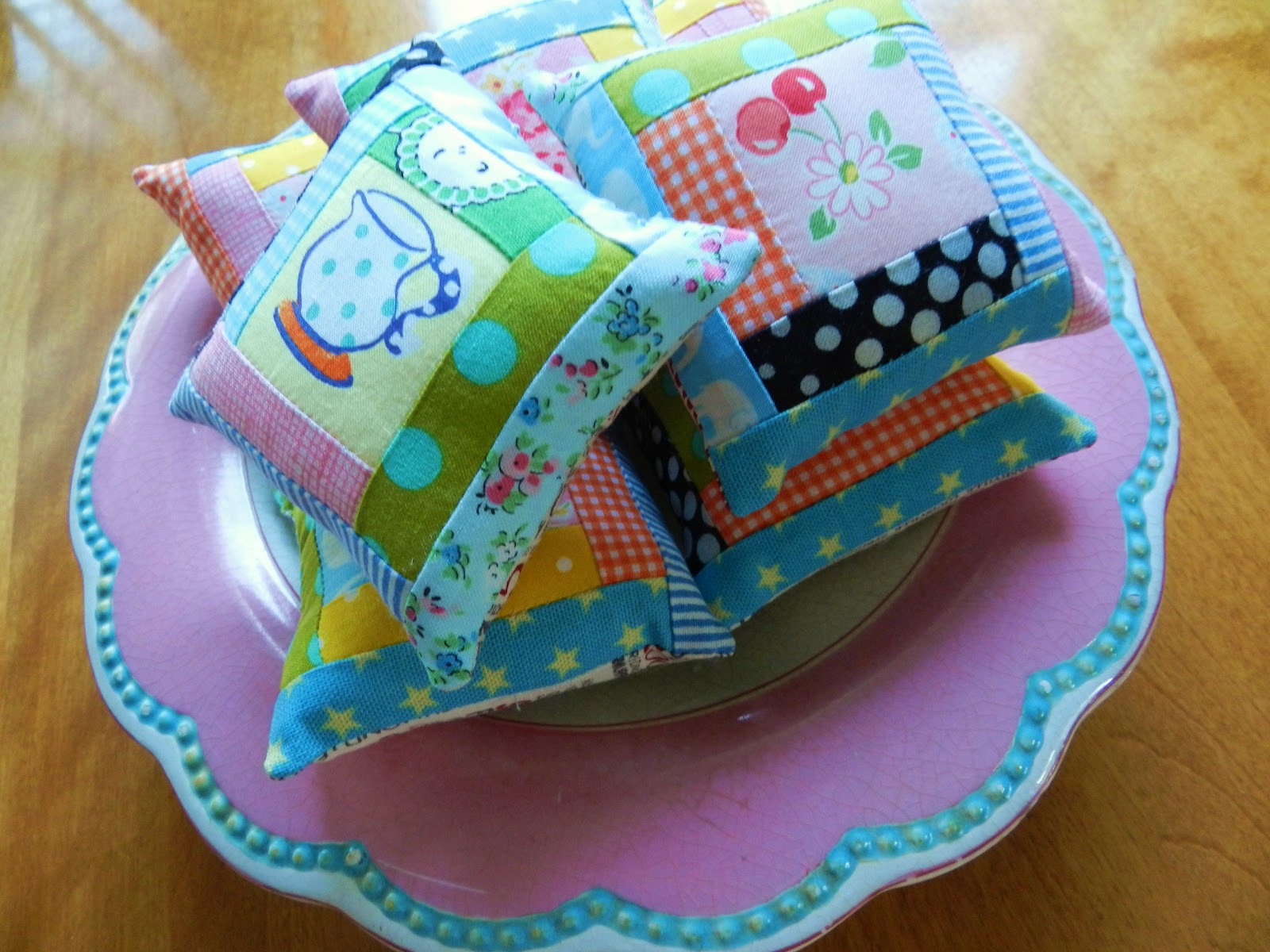 Molly Flanders Little Pillows.....