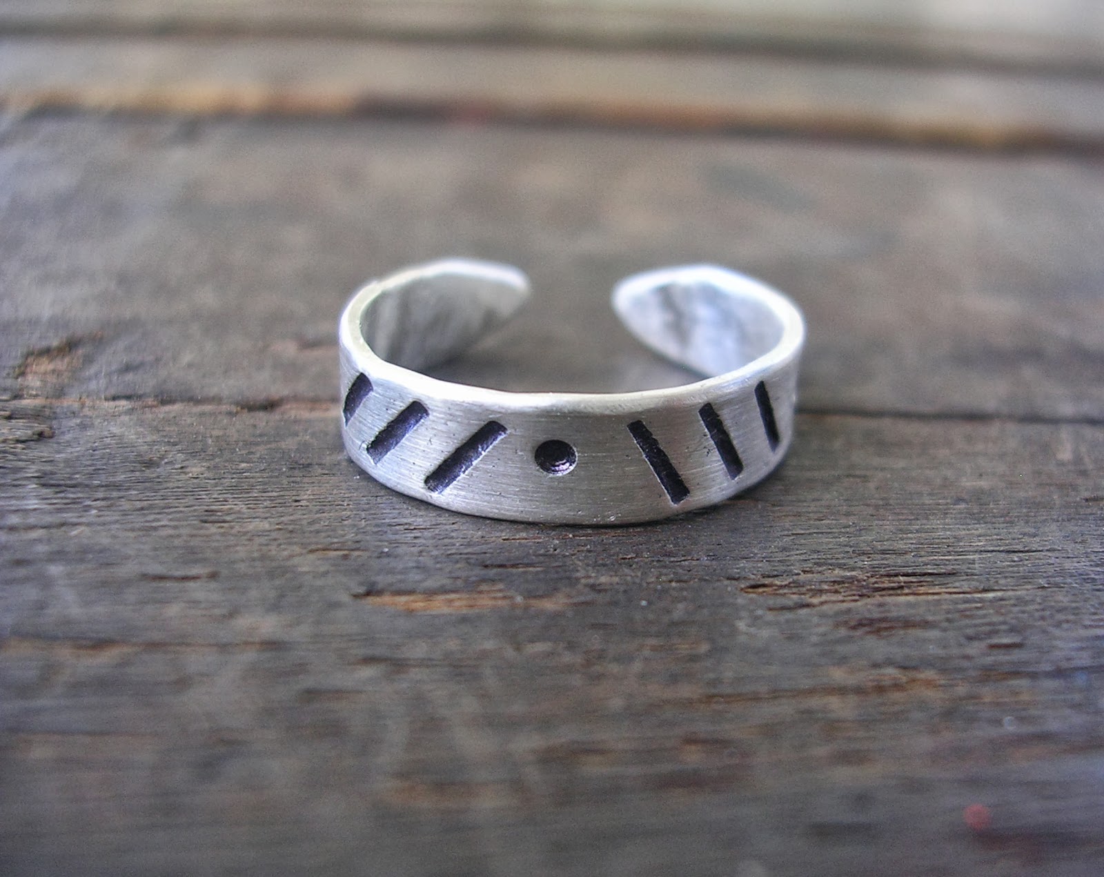 in my own little universe NEW>> Upper Knuckle Rings