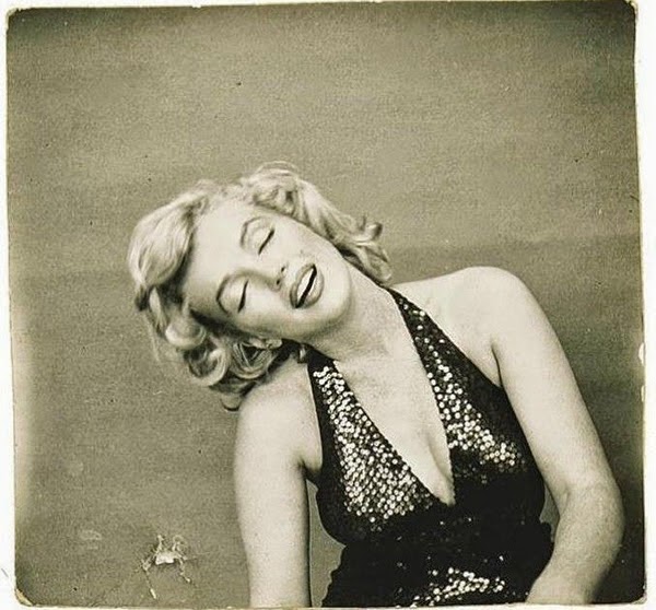 Beautiful Photos of Marilyn Monroe Photographed by Richard Avedon, 1957