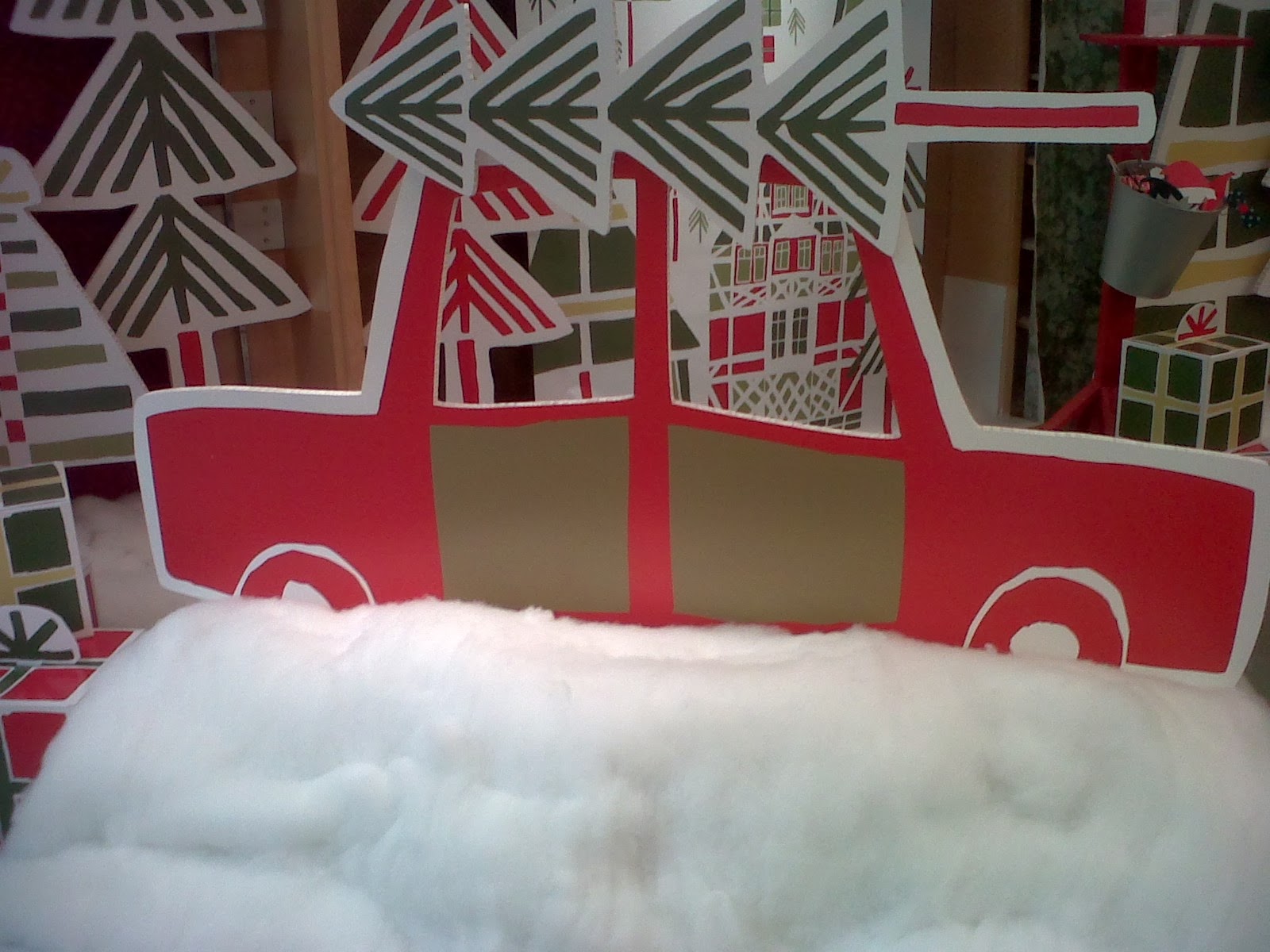 Preppy Pink Crocodile Store Opening Crate Barrel Pop Up Shop