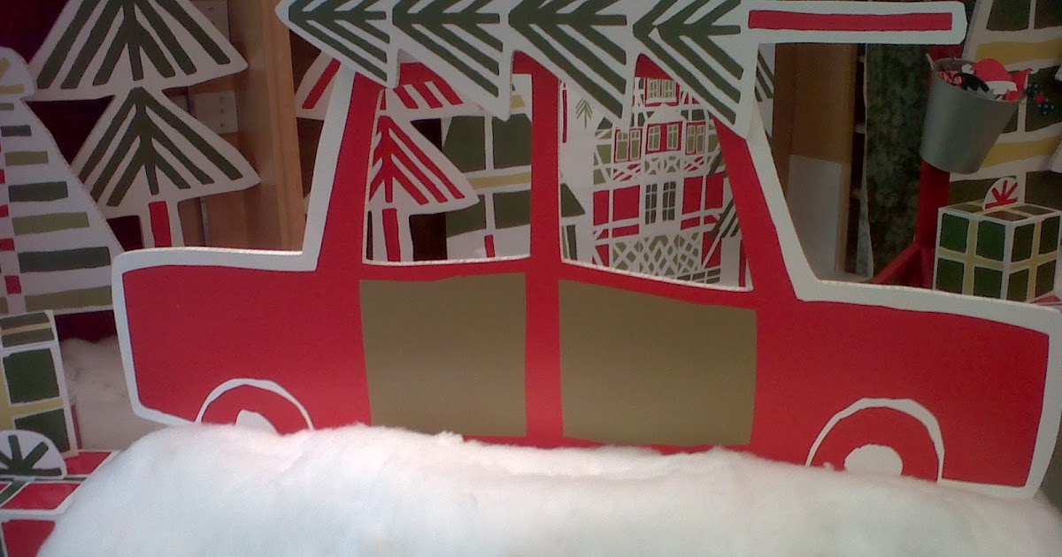 Preppy Pink Crocodile Store Opening Crate & Barrel Pop Up Shop