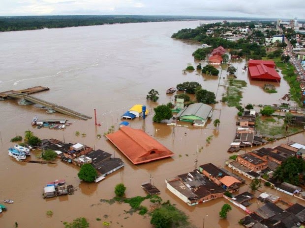 ABORDAGEM: Enchente caminha para três meses