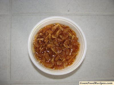 soak the dry prawns in water