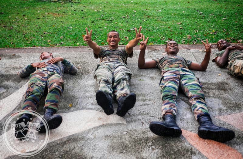 Soldiers at Taiping Lake Garden
